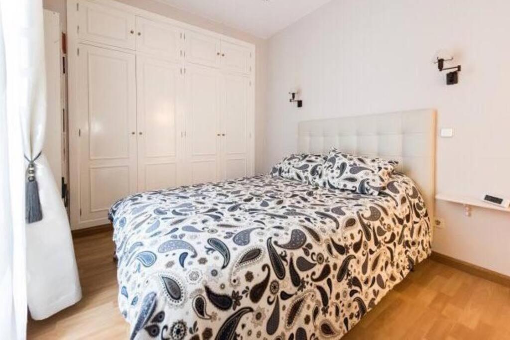 Luminoso Apartamento En Lavapies-Tirso De Molina Madri Exterior foto